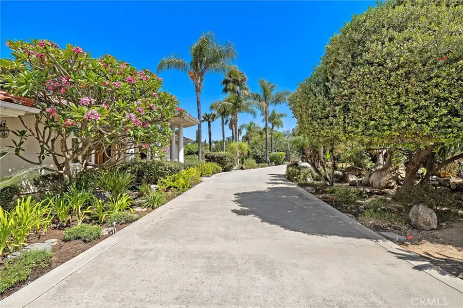 647 Tumble Creek Lane, Fallbrook, CA 92028 - #2