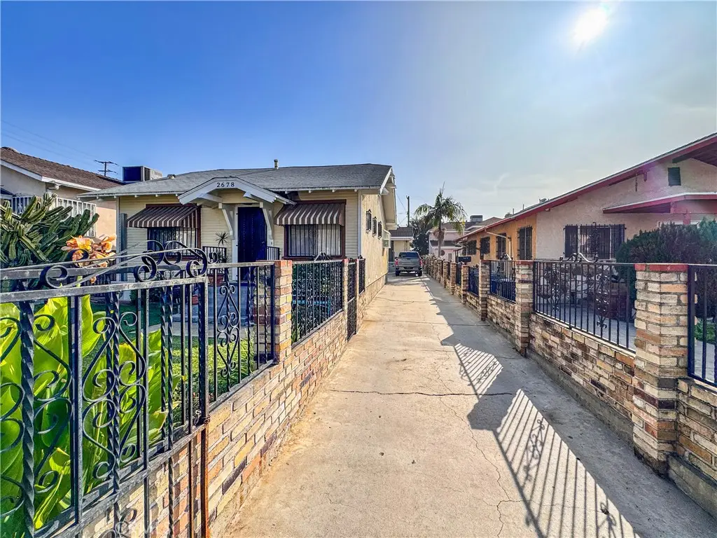 2676 Roseview, Los Angeles, CA 90065 - #1