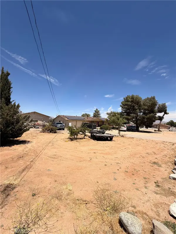 17866 Wisteria Street, Hesperia, CA 92345