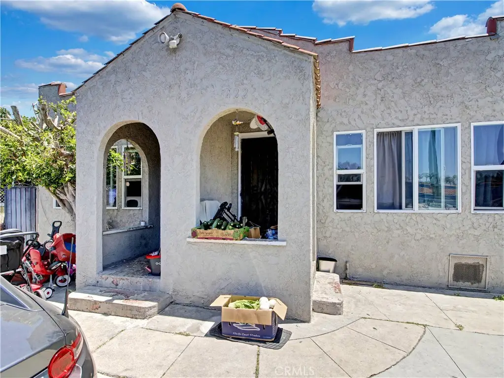 5420 Manhattan Place, Los Angeles, CA 90062 - #1