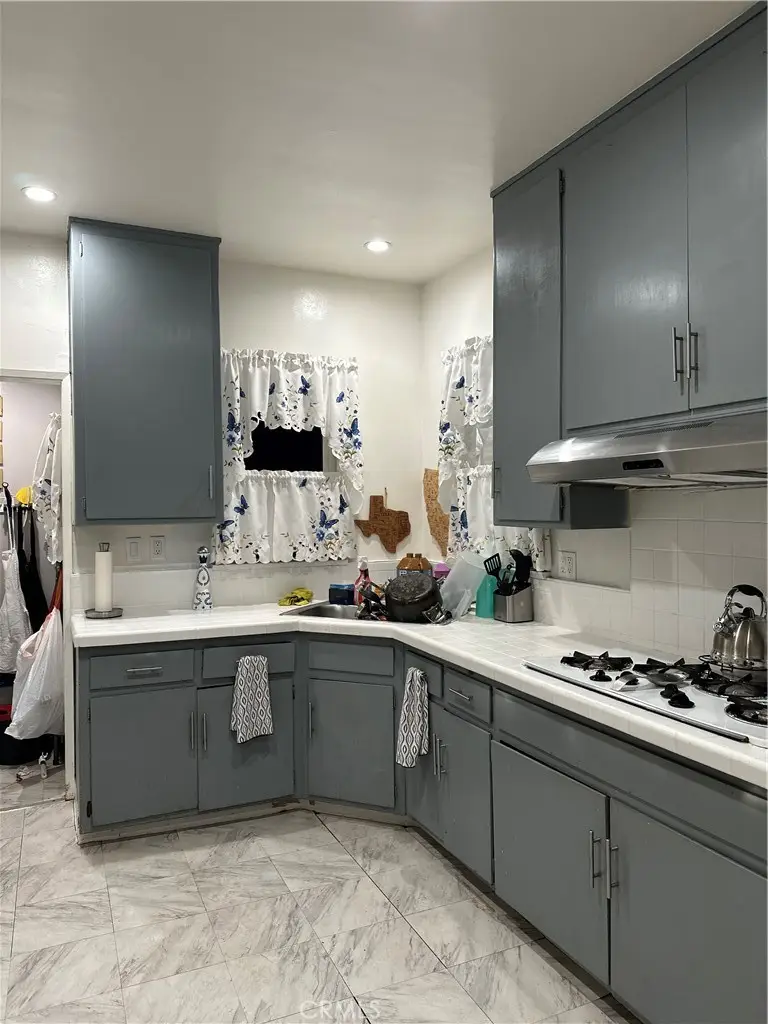 3454 Sabina St, Los Angeles, CA 90023 - #2