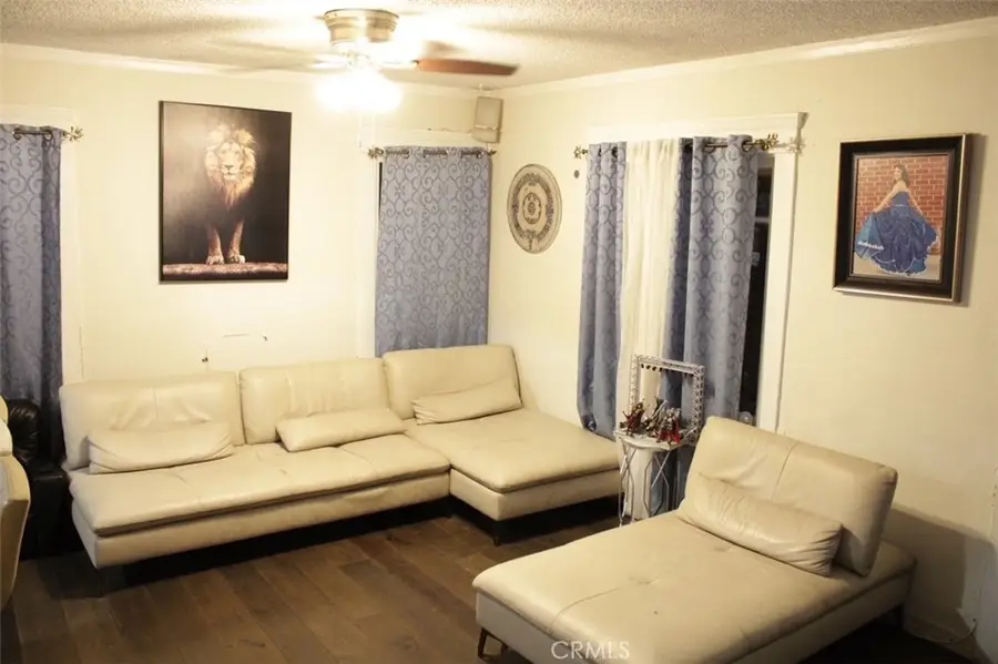 1467 Walnut Ave, Long Beach, CA 90813 - #3