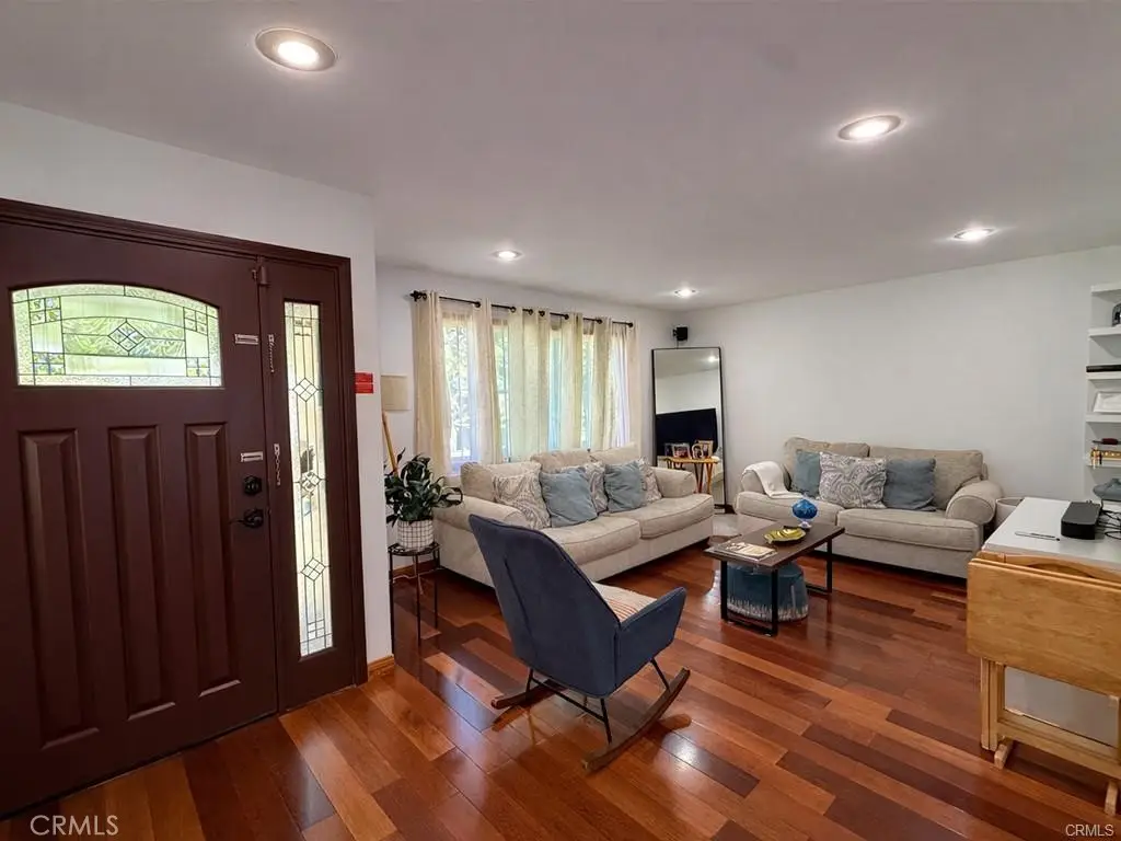 555 Hickory Lane, Pasadena, CA 91103 - #1