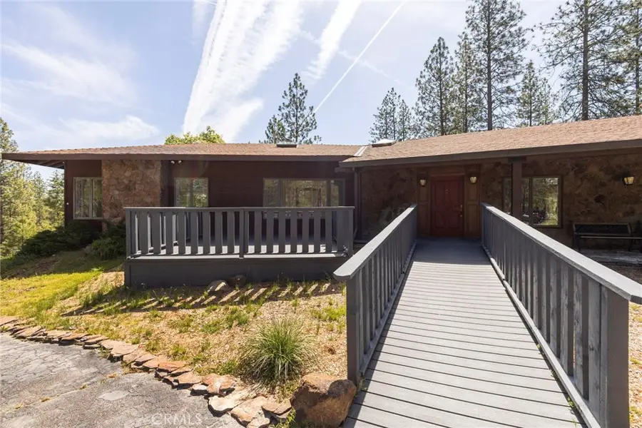 10379 Mcmahon Road, Coulterville, CA 95311 - #3