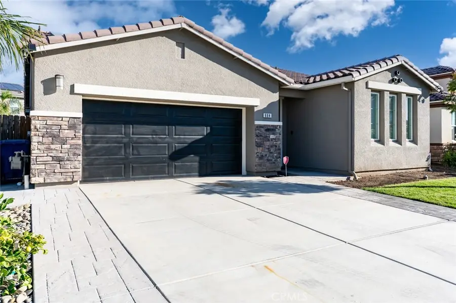 664 Amabile, Los Banos, CA 93635 - #2