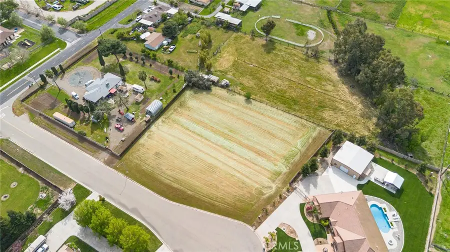 965 N Bryant Court, Merced, CA 95341 - Image #3