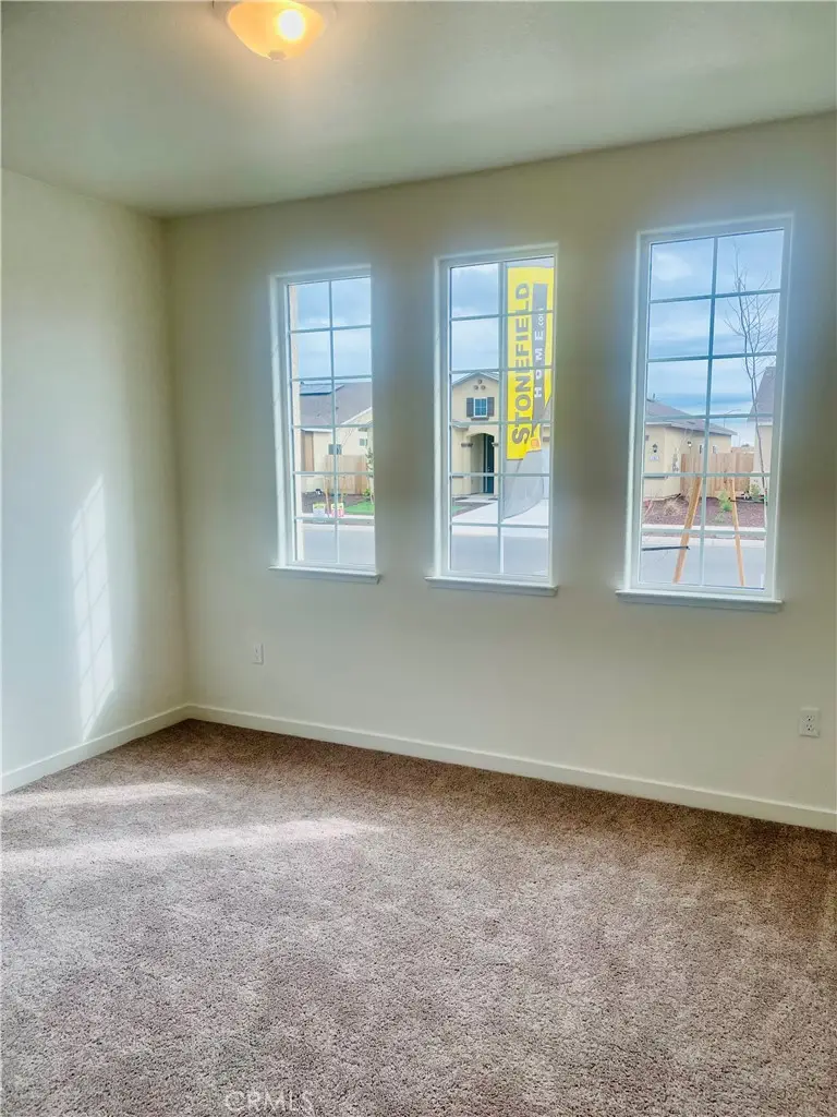 117 Squaw Valley Dr., Merced, CA 95341 - #3