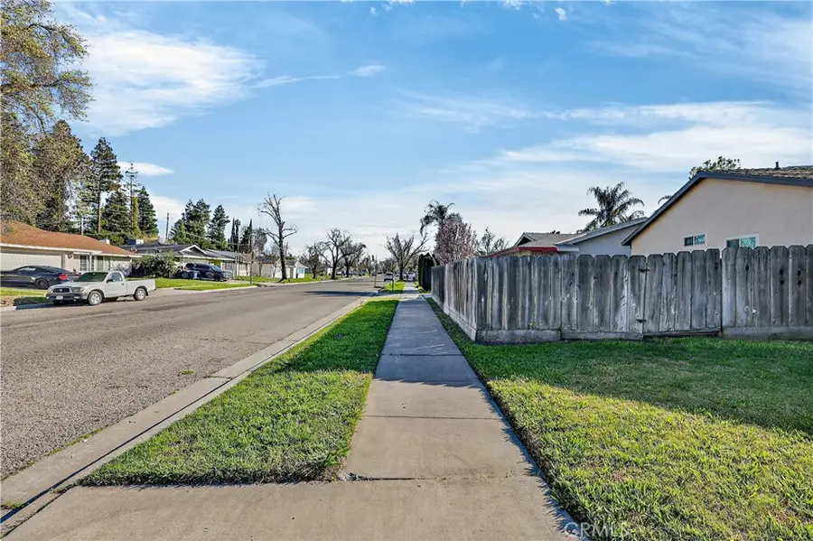 892 Amador Court, Merced, CA 95340 - #3