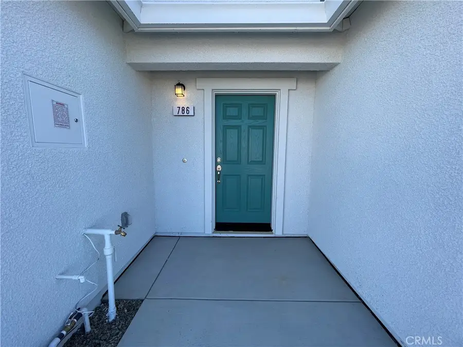 786 Stone Ridge East Avenue, Merced, CA 95341 - #2