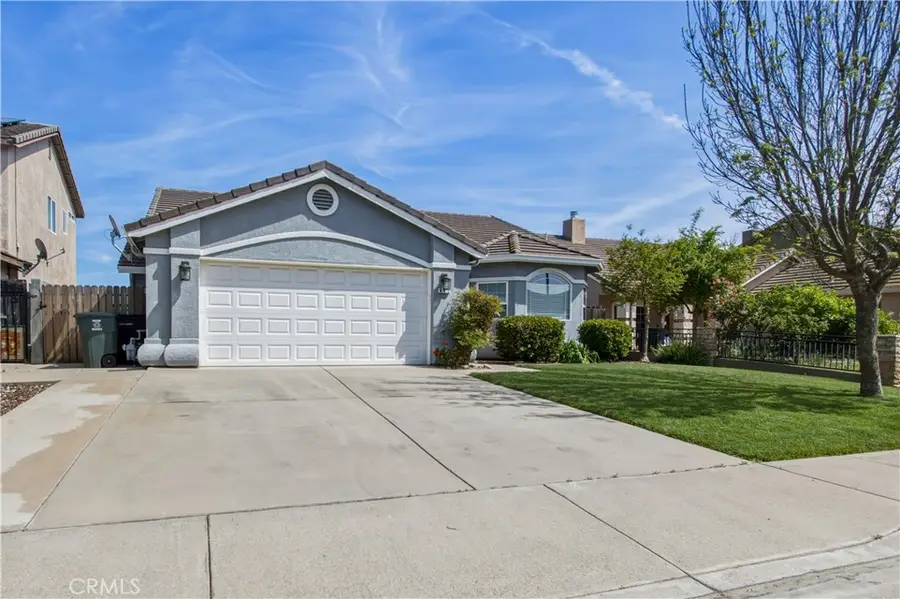 842 Cedar, Livingston, CA 95334 - #2