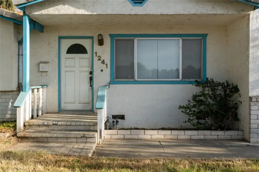 1241 G Street, Livingston, CA 95334 - #2