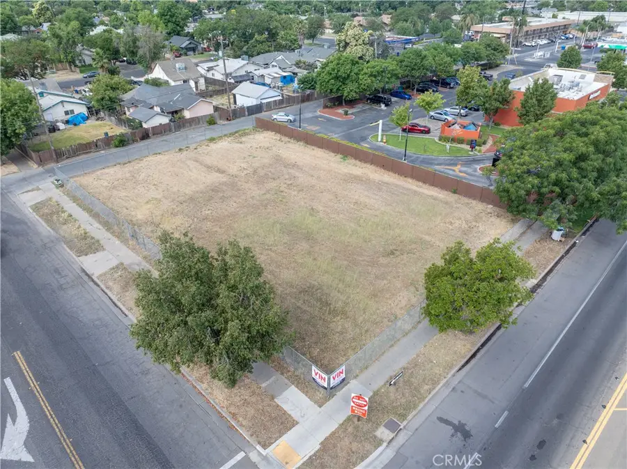 1004 W 13th, Merced, CA 95341 - #3