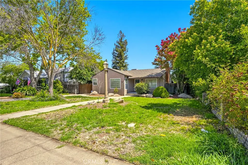 1221 E 21st Street, Merced, CA 95340 - #1