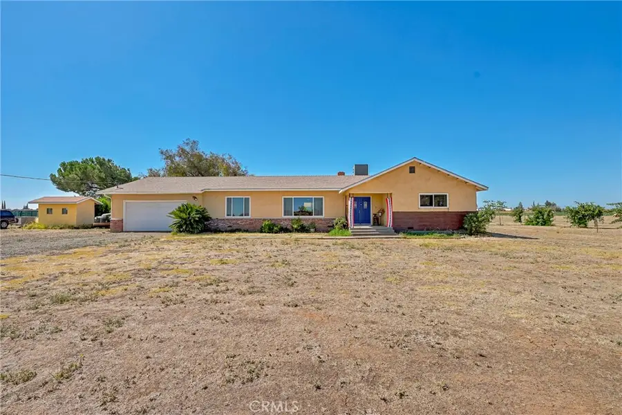 11215 E Childs Avenue, Le Grand, CA 95333 - #3