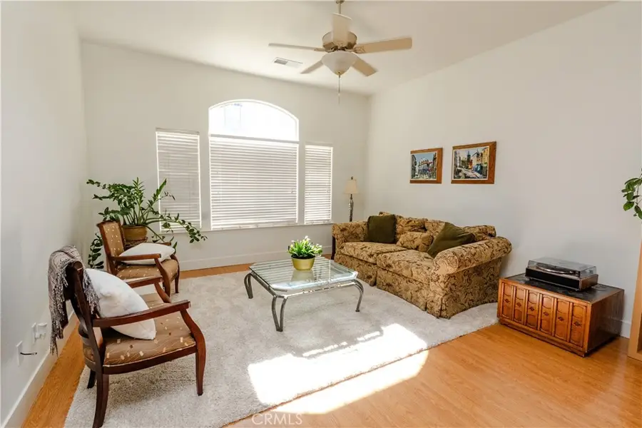 6643 Desert Springs, Chowchilla, CA 93610 - #3