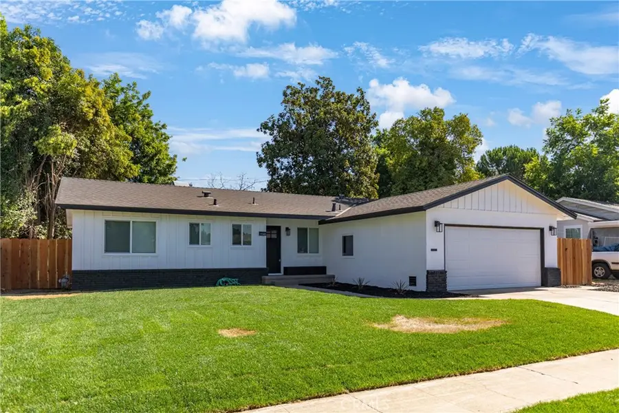 1163 W 25th, Merced, CA 95340 - #2