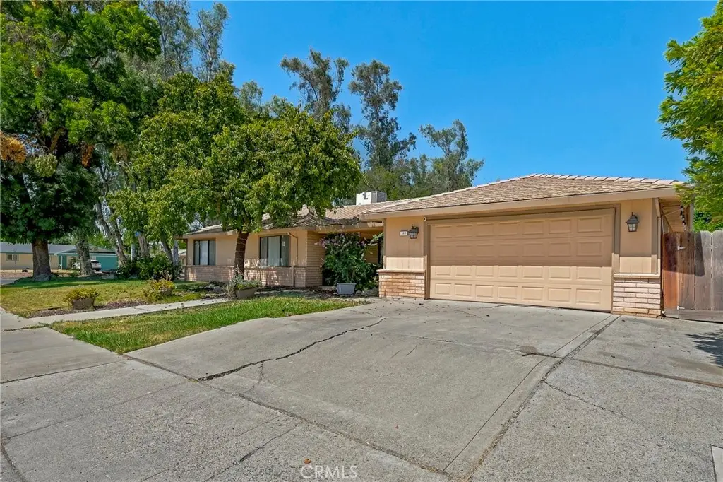 587 W Donna Drive, Merced, CA 95348 - #1