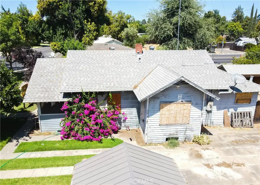 557 W 25th Street, Merced, CA 95340 - #2