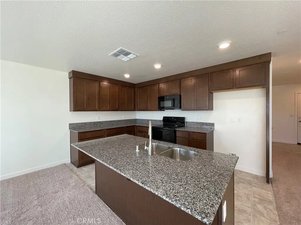 125 Long Trail Lane, Merced, CA 95341 - #1