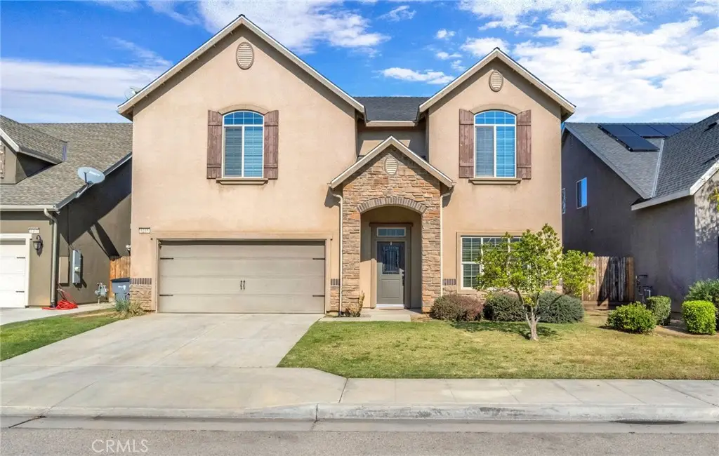 6165 E Farrin, Fresno, CA 93727 - #1