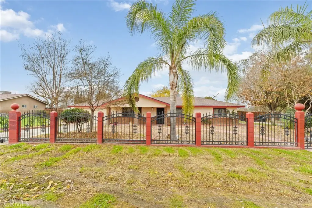 17214 Crescent Drive, Madera, CA 93638 - Image #1