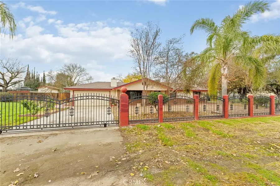 17214 Crescent Drive, Madera, CA 93638 - Image #2
