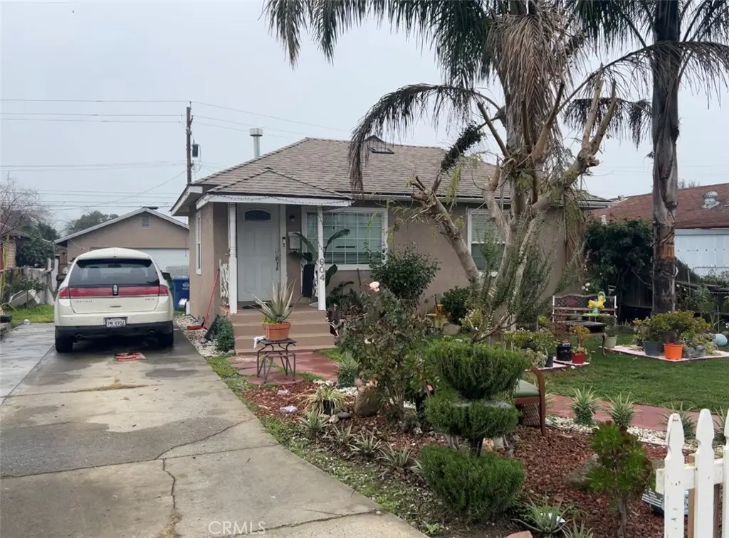 904 Riverside, Chowchilla, CA 93610 - #1