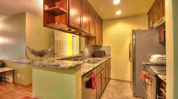 Address Withheld By Seller, Daly City, CA 94015