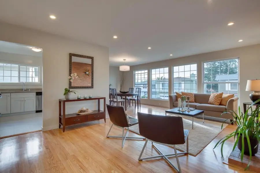 Address Withheld By Seller, Pacifica, CA 94044 - Image #3