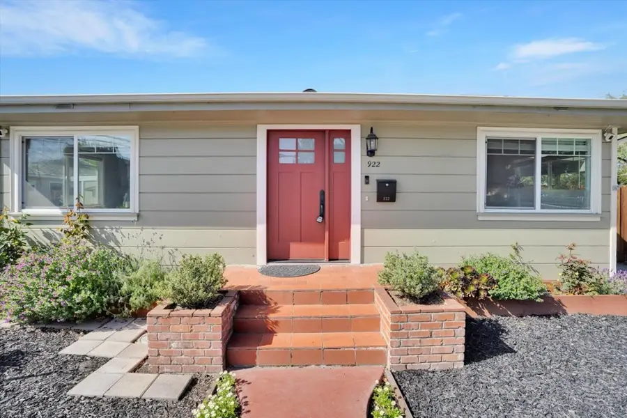 922 Valota Road, Redwood City, CA 94061 - Image #2