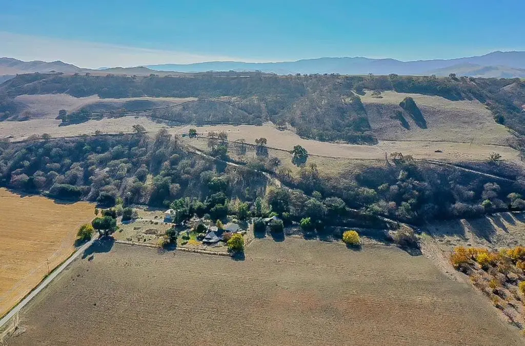 7996 Southside Road, Hollister, CA 95023 - Image #1