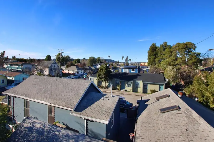 122 Ocean Street, Santa Cruz, CA 95060 - Image #2