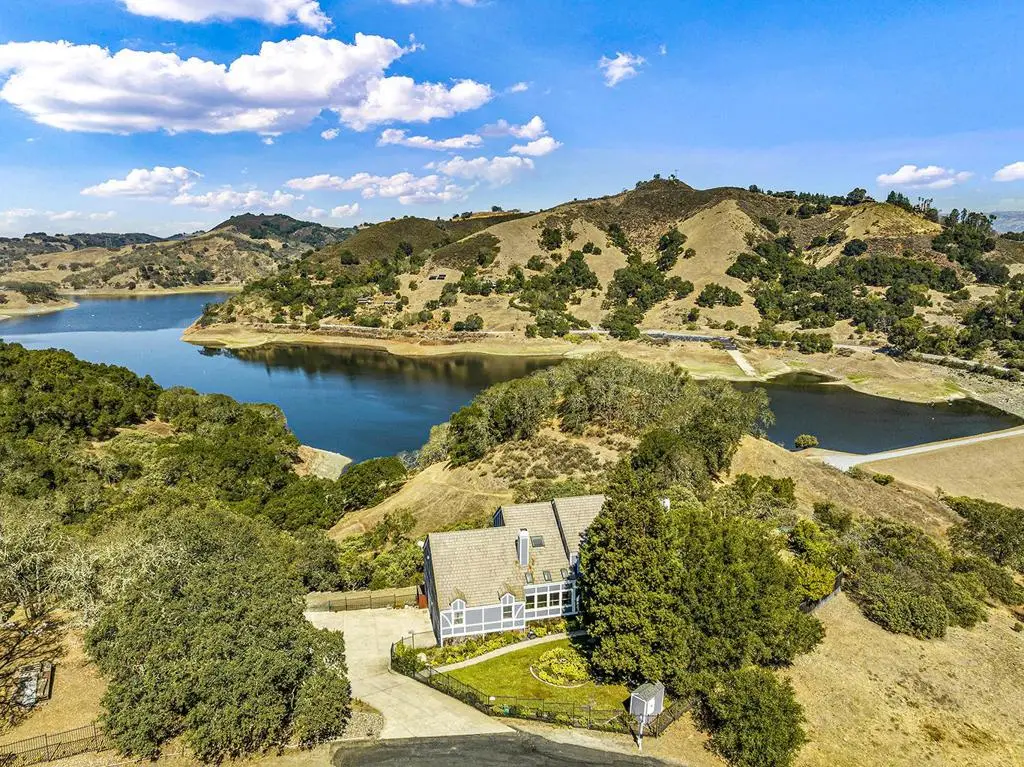 17300 Chesbro Lake Drive, Morgan Hill, CA 95037 - Image #1
