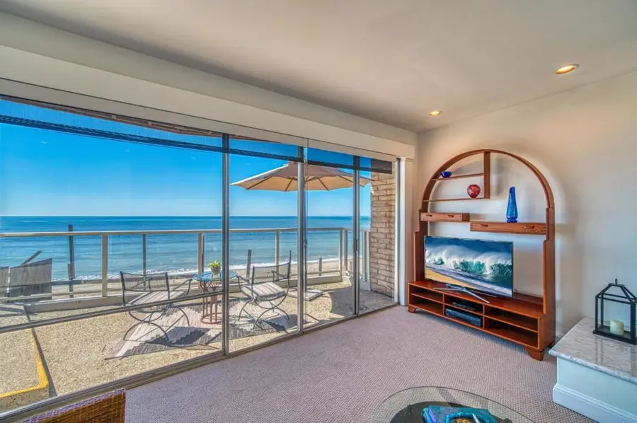 230 Rio Del Mar Boulevard #F, Aptos, CA 95003 - Image #2