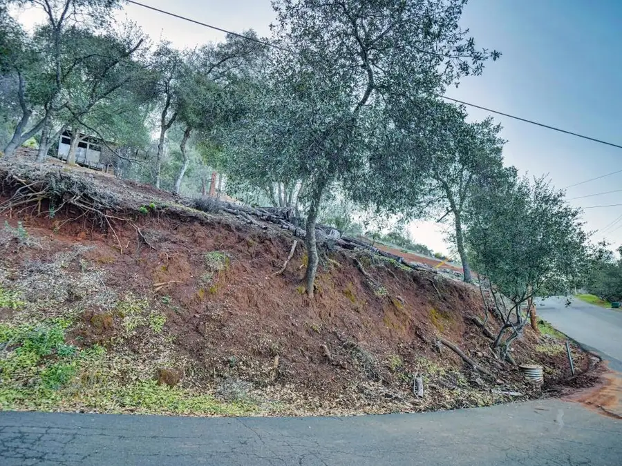 3223 S Lake Drive, Kelseyville, CA 95451 - Image #2