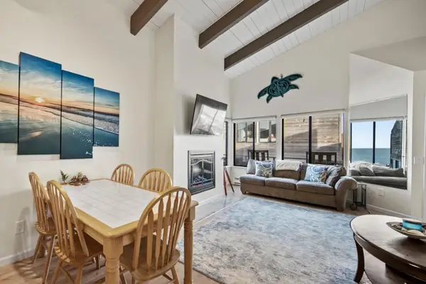 1 Surf Way #228, Monterey, CA 93940