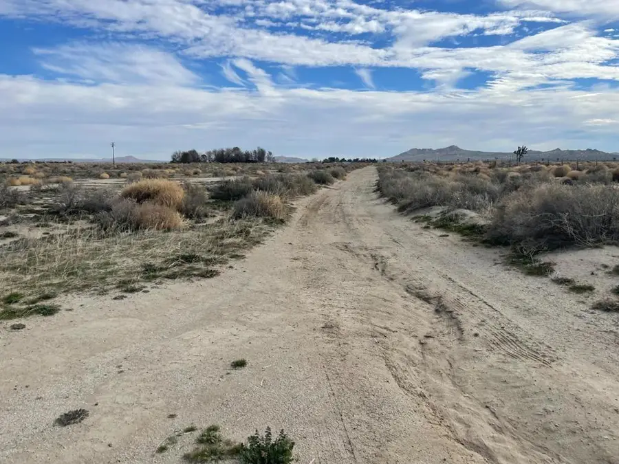 0 E M8 Avenue, Palmdale, CA 93591 - Image #2