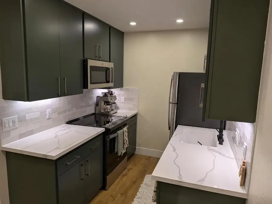 413 Piccadilly Place #13, San Bruno, CA 94066 - Image #2