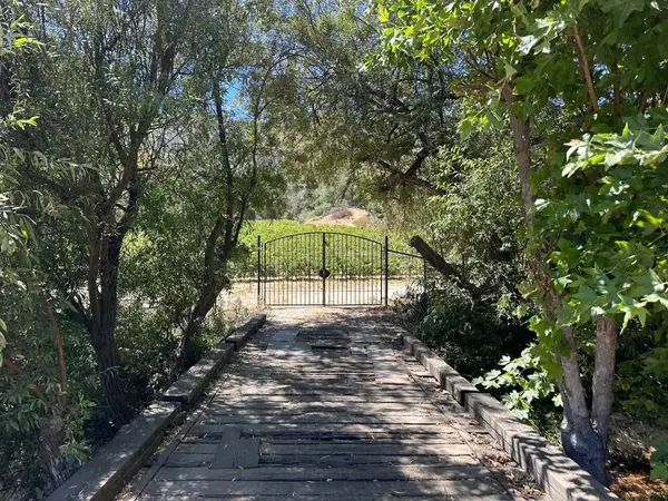 13160 Cienega Road, Hollister, CA 95023