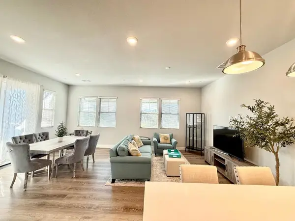 1661 Spring Street #424, Davis, CA 95616