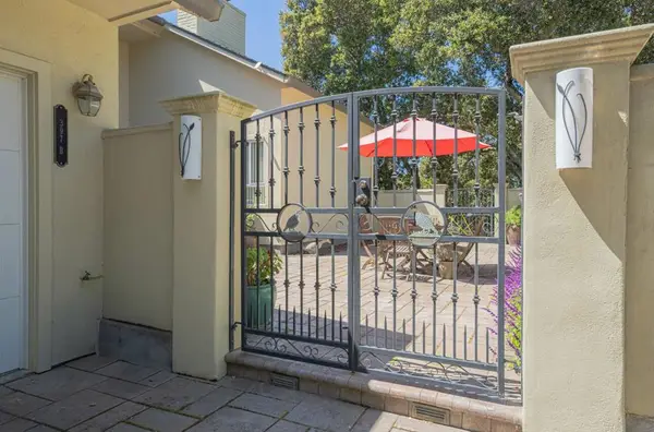 397 B Corral De Tierra Road, Salinas, CA 93908