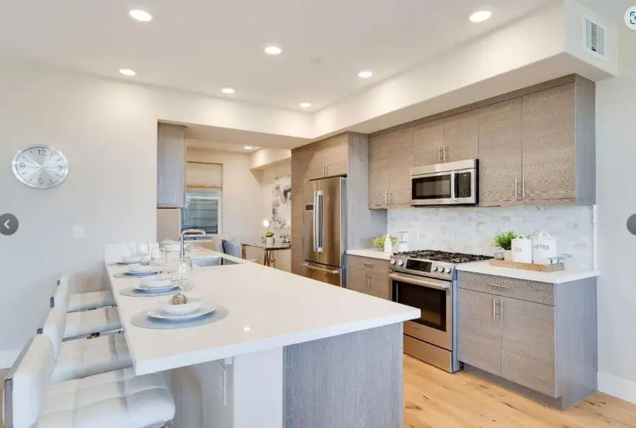 400 Mariners Island Boulevard #215, San Mateo, CA 94404 - Image #3