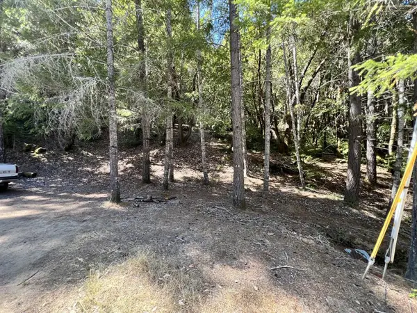 24858 Clover Road, Willits, CA 95490