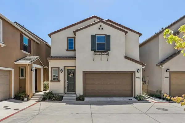 8906 Upbeat Way, Elk Grove, CA 95757