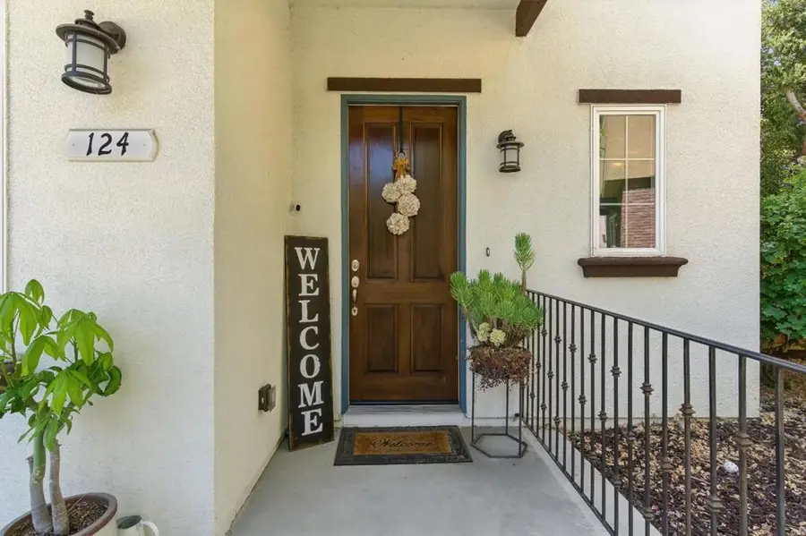 124 Barias Place, Pleasanton, CA 94566 - Image #2