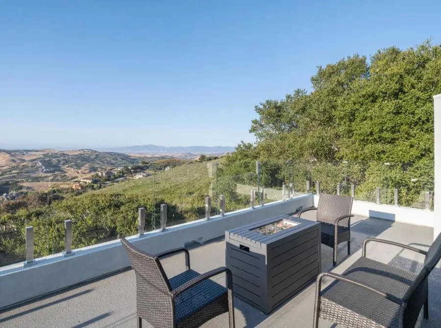 25681 Whip Road, Monterey, CA 93940 - Image #3