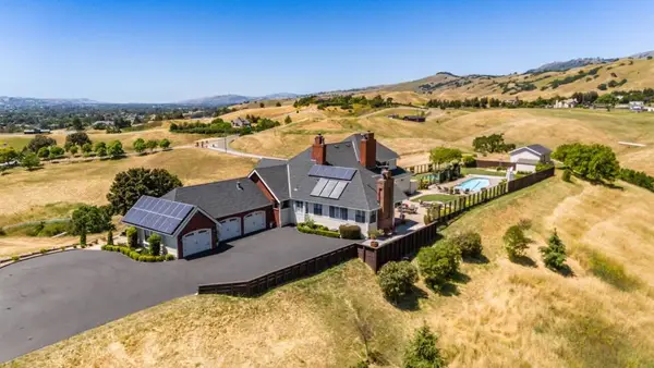 2525 Bridle Path Drive, Gilroy, CA 95020