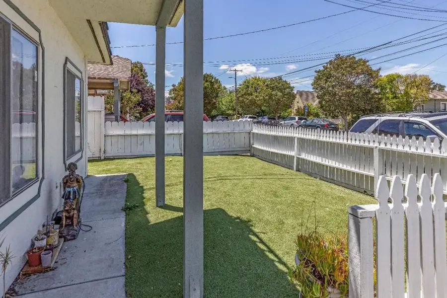 217 Madison Avenue, Redwood City, CA 94061 - Image #2