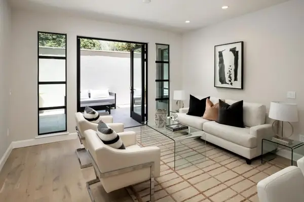 450 First Street #107, Los Altos, CA 94022