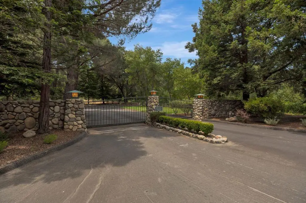 17 Sleepy Hollow Drive, Carmel Valley, CA 93924 - Image #1